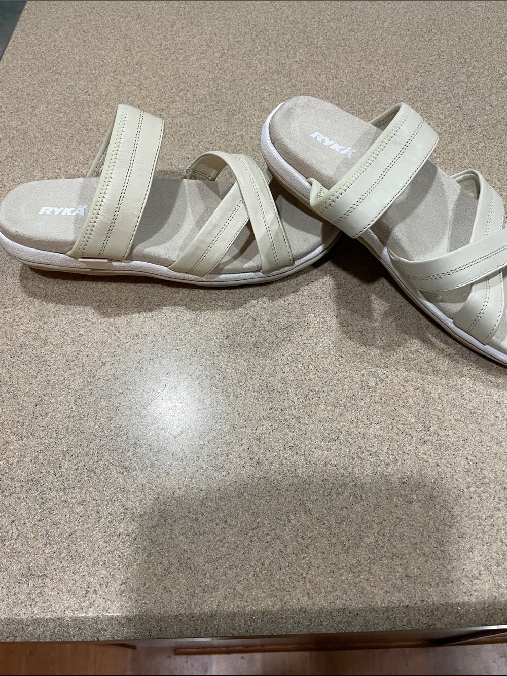 Ryka Women's Cream Cross-Strap Slide Sandals Size 10 New